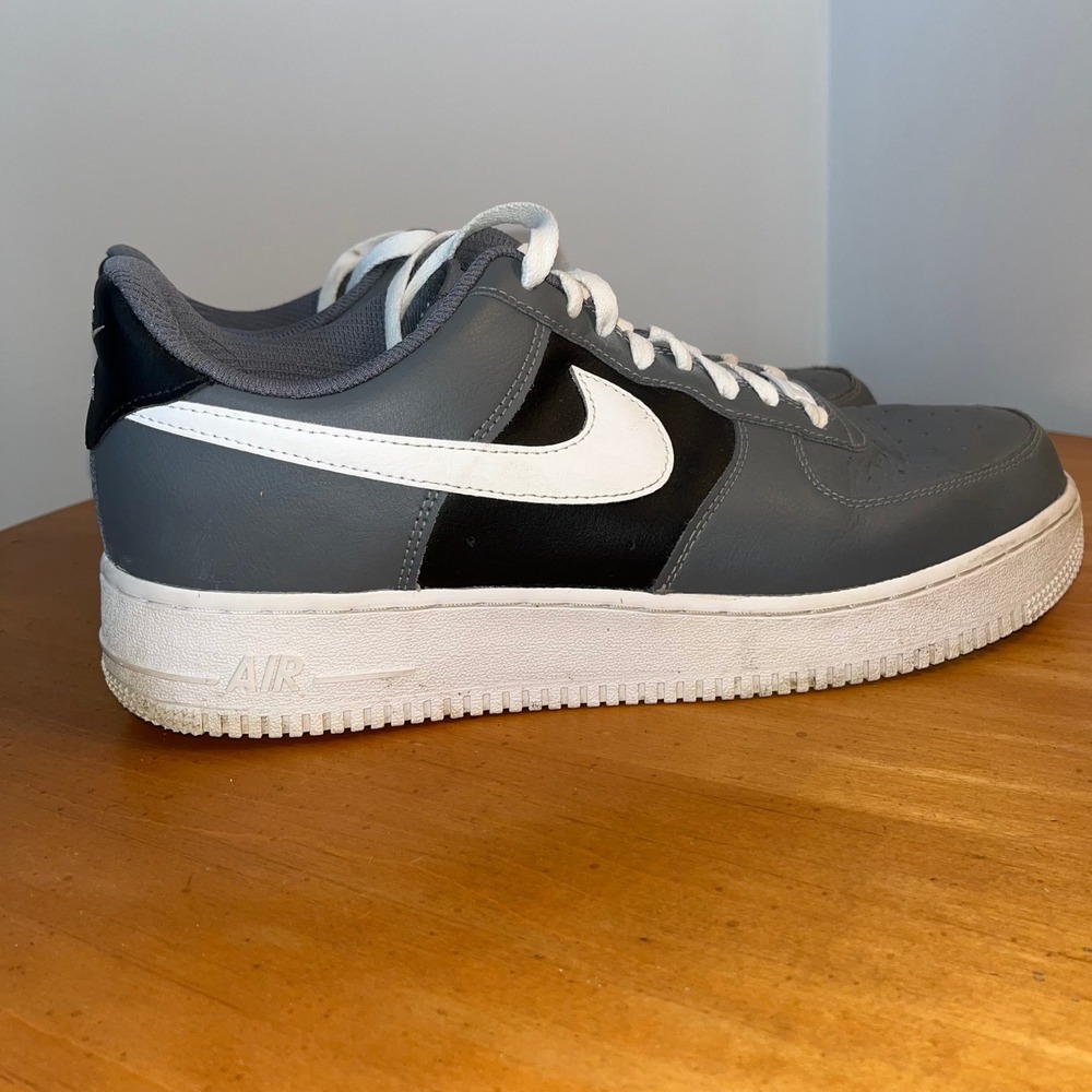 Nike Air Force 1 Low Mens Size 11 Gray White Black Leather Sneakers